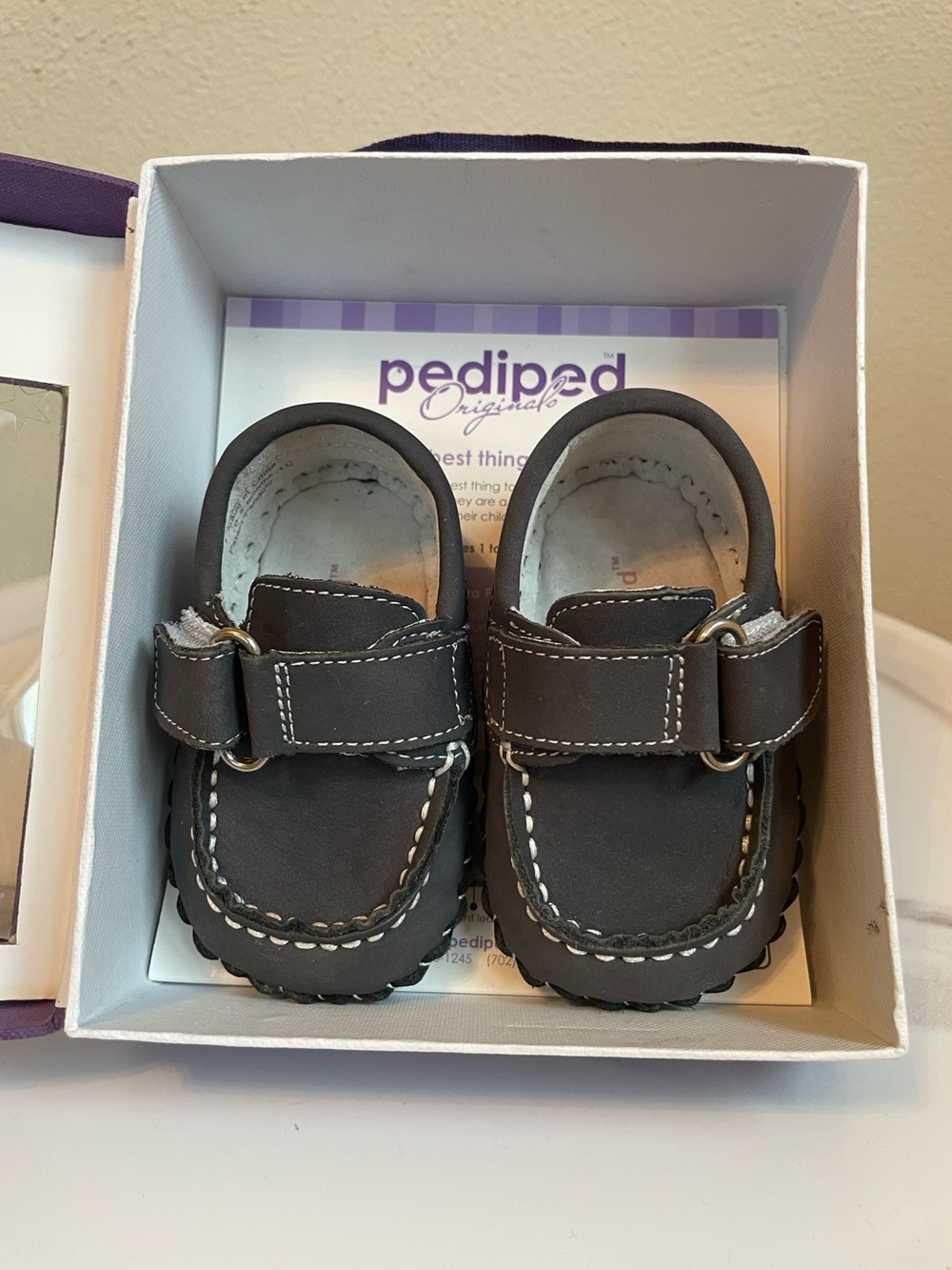 Pediped Gray Leather Handcrafted Soft-sole shoes 0-6 months